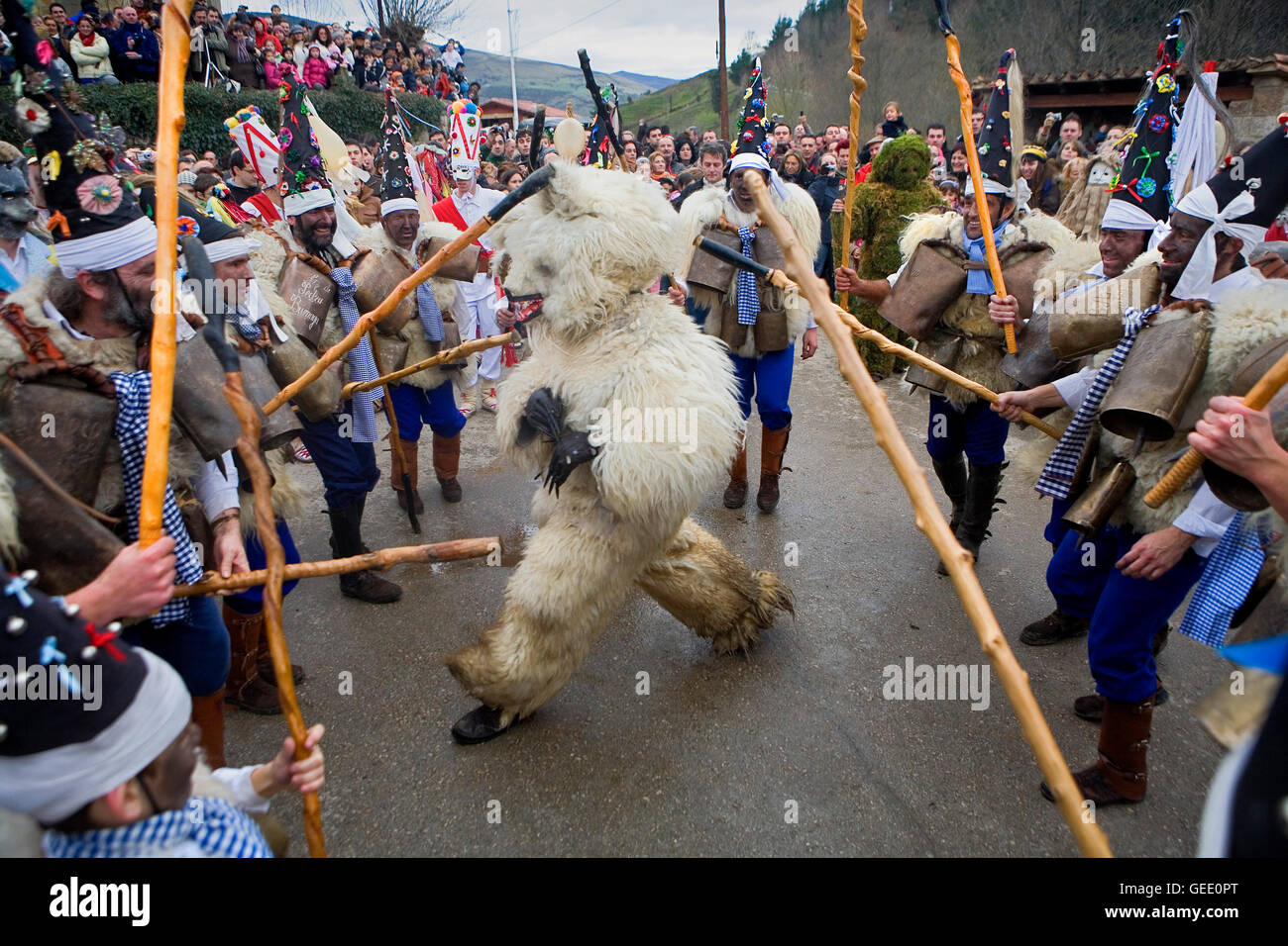 `La Vijanera´carnival, bear death, Silio, Molledo. Cantabria, Spain. Stock Photo